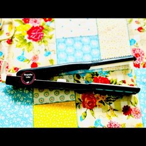 T3 Single pass Straightening Iron 💇‍♀️